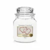 Yankee Candle Snow In Love Medium Jar